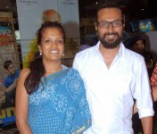Arun sagar with wife meera